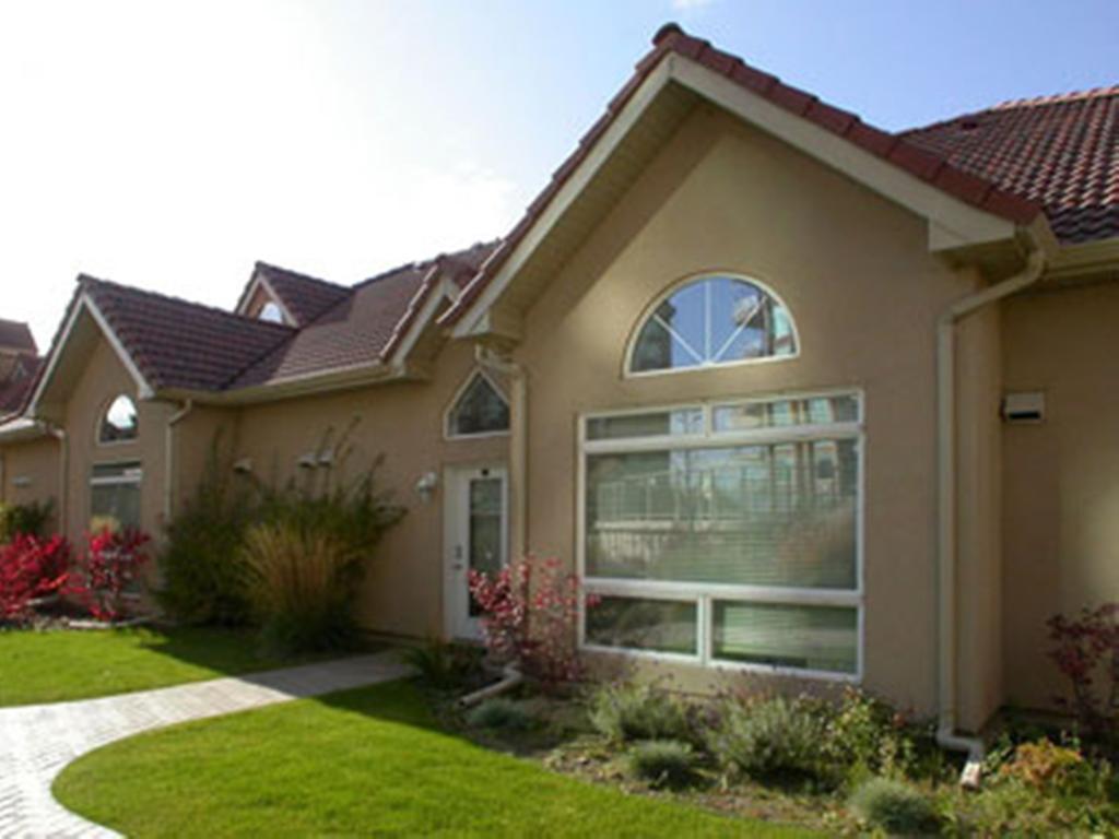 Sunset Waterfront Resort By Kelownacondorentals 客房 照片