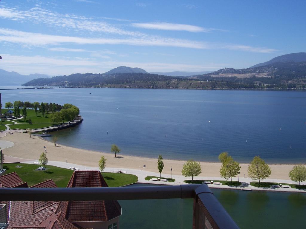 Sunset Waterfront Resort By Kelownacondorentals 客房 照片