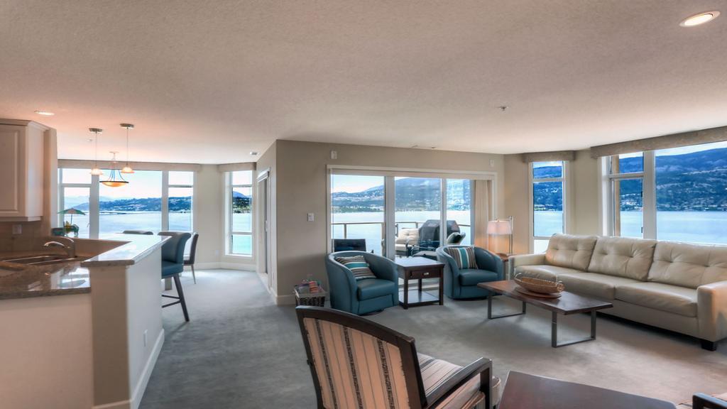 Sunset Waterfront Resort By Kelownacondorentals 外观 照片