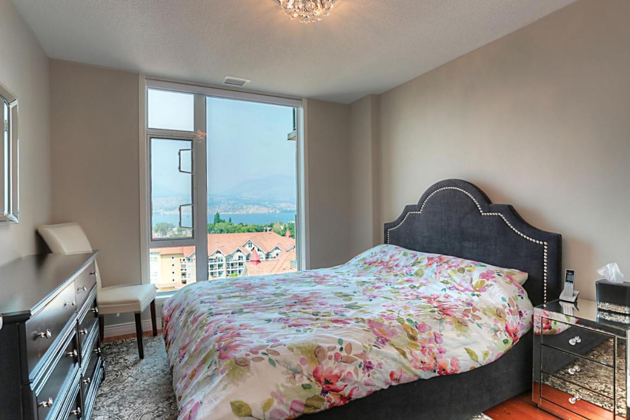 Sunset Waterfront Resort By Kelownacondorentals 外观 照片